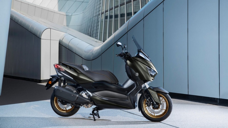 Yamaha Xmax 125 a Xmax 300: maximální výkon - 13 - 1 2021 Yamaha Xmax 300 Tech Max (7)