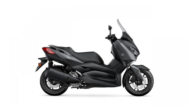 Yamaha Xmax 125 a Xmax 300: maximální výkon - 7 - 1 2021 Yamaha Xmax 300 (1)