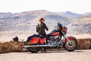 1 2021 harley Davidson CVO Street Glide (3)