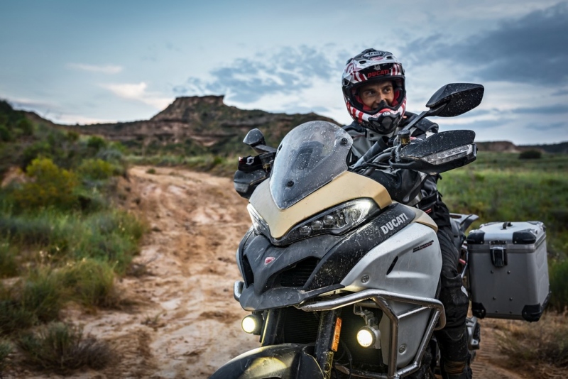 Ducati Multistrada 1200 Enduro Pro: pro ty, komu je enduro málo off-road - 16 - 1 7-Multistrada 1200 Enduro PRO 16