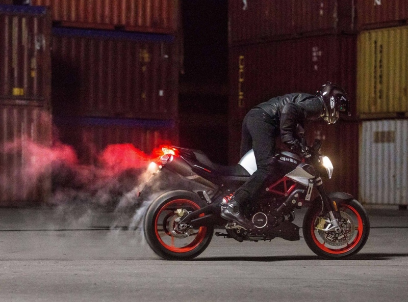 Aprilia Shiver 900: s lepší technikou - 6 - 1 Aprilia 900 Shiver7