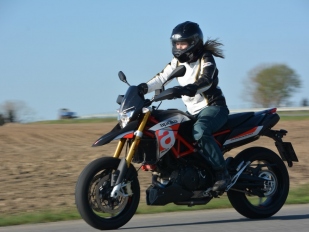 Test Aprilia Dorsoduro 900 ABS/ASR 2018: vášnivá Italka