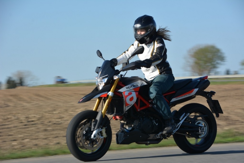 Test Aprilia Dorsoduro 900 ABS/ASR 2018: vášnivá Italka - 15 - 1 Aprilia Dorsoduro 900 test (26)