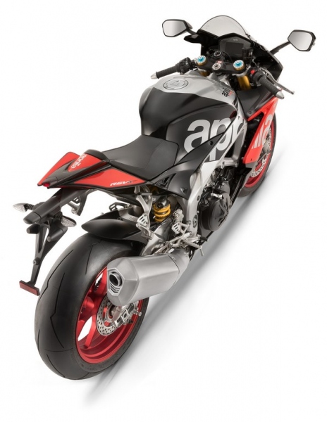 Aprilia RSV4 RF a Factory Works s aerodynamickými křidélky - 12 - 1 Aprilia RSV4 RF 2018 (5)
