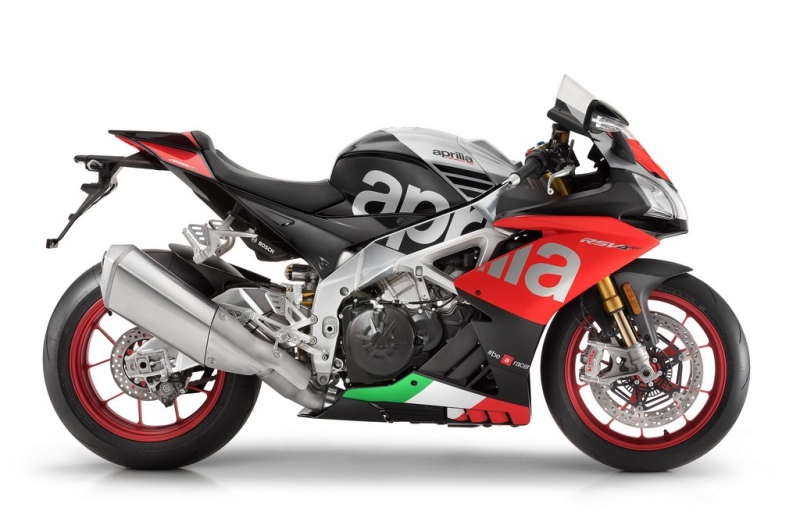 Aprilia RSV4 RF a Factory Works s aerodynamickými křidélky - 13 - 1 Aprilia RSV4 RF 2018 (6)