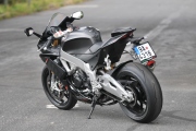 1 Aprilia RSV4 RR 2015 test07