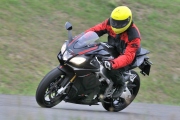 2 Aprilia RSV4 RR 2015 test34