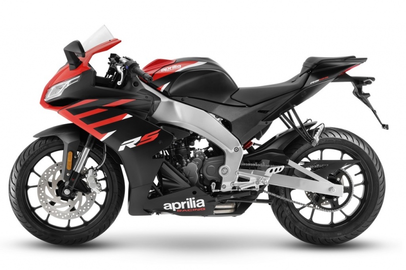 Aprilia RS 125 a Tuono 125 2021: s hliníkovým rámem  - 2 - 1 Aprilia RS 125 2021 (4)