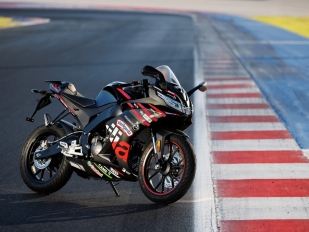 Aprilia RS 125 GP 2025: replika závodního stroje