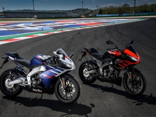 Aprilia RS 125 a Tuono 125 2021: s hliníkovým rámem 