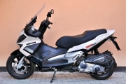 Aprilia SR MAX 300 Aprilia SR Max 3000118