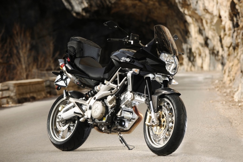 Aprilia Shiver 750 GT: s kapotou ještě lepší  - 4 - Aprilia Shiver 6