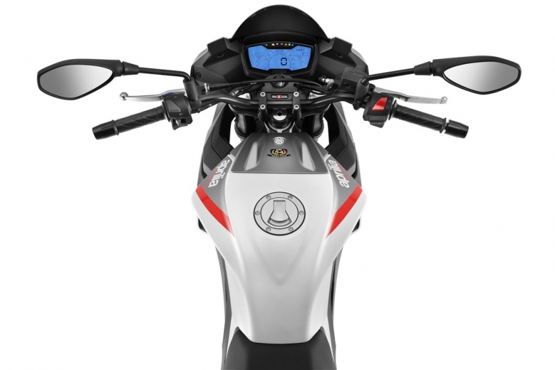 Aprilia RS 125 a Tuono 125 2021: s hliníkovým rámem  - 12 - 1 Aprilia RS 125 Tuono