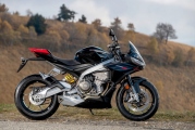 1 Aprilia Tuono 660 Factory 2022 (2)