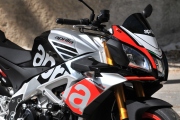 1 Aprilia Tuono V4 1100 Factory test04