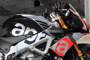 1 Aprilia Tuono V4 1100 Factory test11