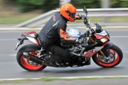 4 Aprilia Tuono V4 1100 Factory test48