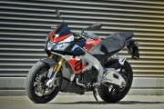 1 Aprilia Tuono V4 1100 RR 2018 test (2)