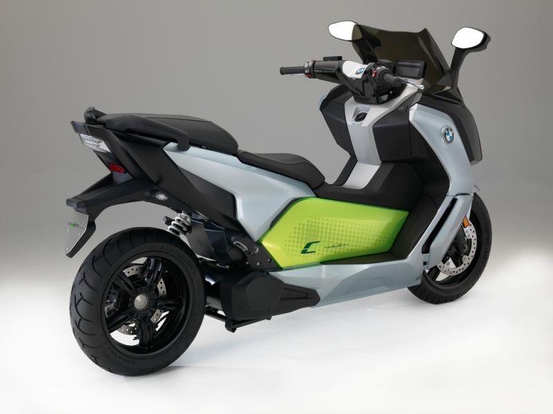 BMW C Evolution: elektrický skútr ve dvou verzích - 11 - 2 BMW 2017 C evolution17