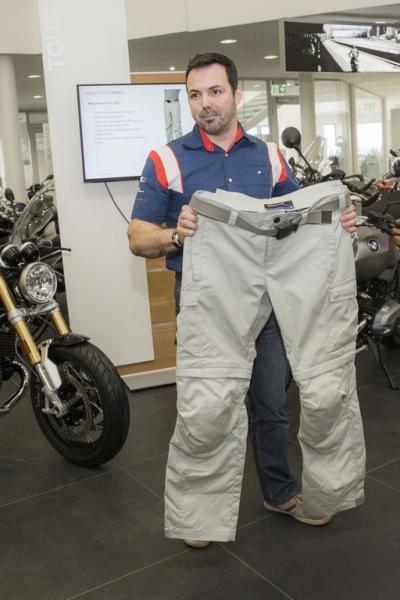 BMW Motorrad představuje novinky v oblečení 2017 - 13 - 1 BMW 2017 obleceni4