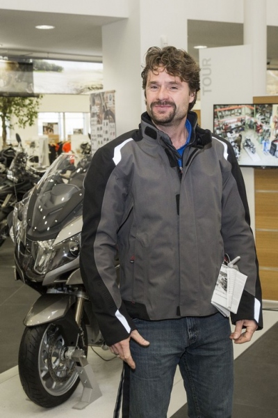 BMW Motorrad představuje novinky v oblečení 2017 - 10 - 1 BMW 2017 obleceni5