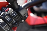 1 BMW ASA automaticky asistent razeni (3)