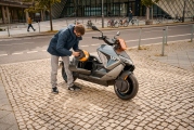 1 BMW CE 04 elektromotocykl 2021 (11)