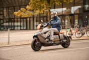 1 BMW CE 04 elektromotocykl 2021 (13)