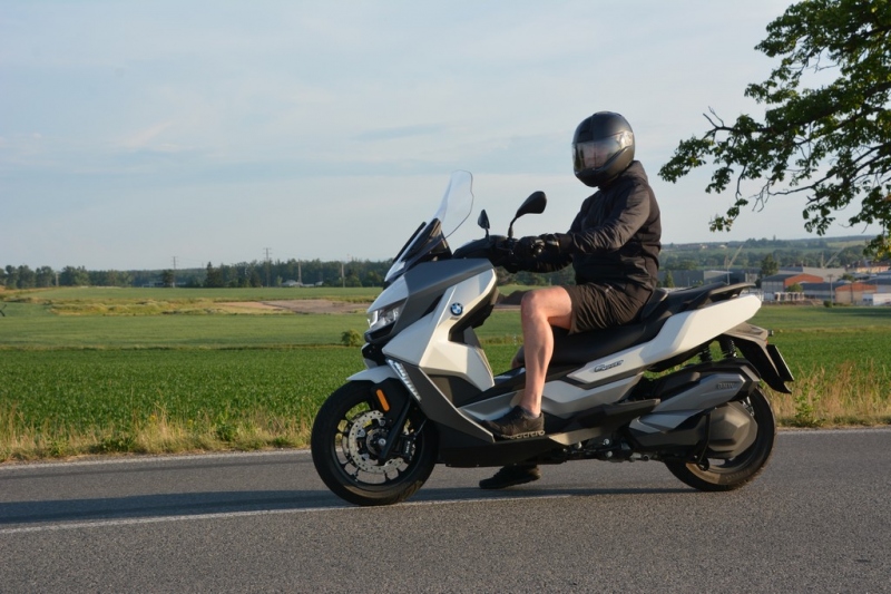 Test BMW C 400 GT: prémiovka mezi skútry - 17 - 1 BMW C 400 GT test (24)