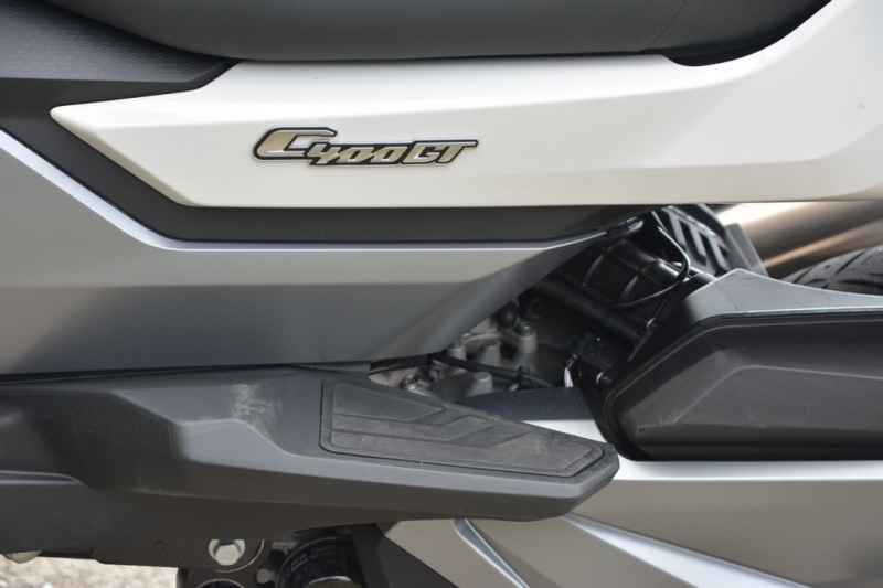 Test BMW C 400 GT: prémiovka mezi skútry - 34 - 1 BMW C 400 GT test (4)