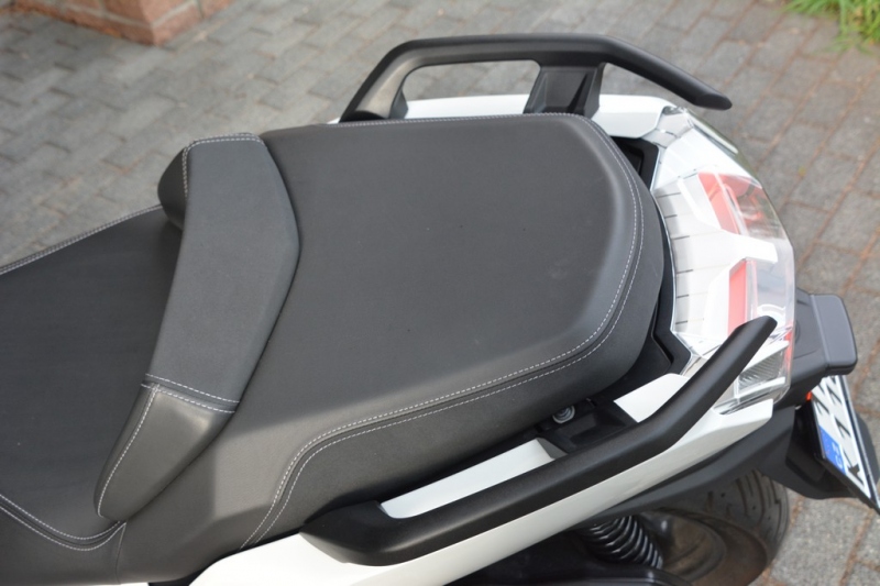 Test BMW C 400 GT: prémiovka mezi skútry - 36 - 1 BMW C 400 GT test (8)