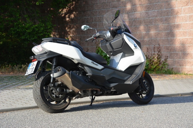 Test BMW C 400 GT: prémiovka mezi skútry - 2 - 1 BMW C 400 GT test (14)