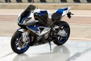 1 BMW HP404