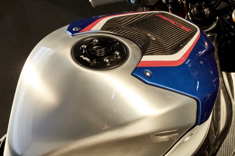 BMW HP4 Race: s čistokrevným závodním motorem - 38 - 1 BMW HP4 Race20