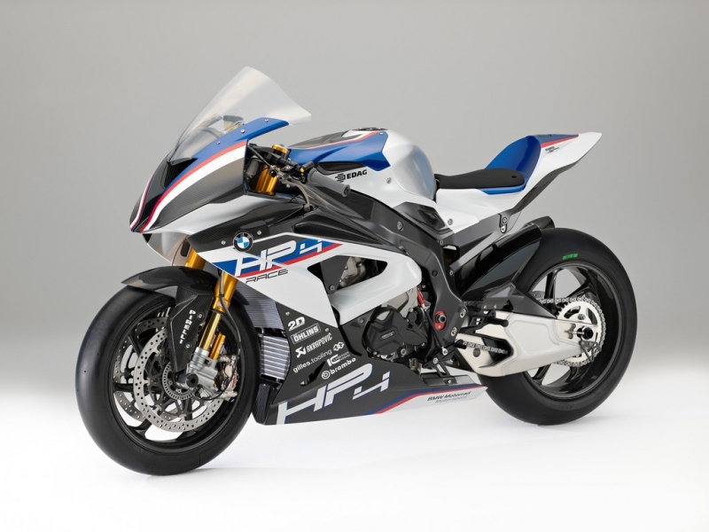 BMW HP4 Race: s čistokrevným závodním motorem - 26 - 1 BMW HP4 Race32