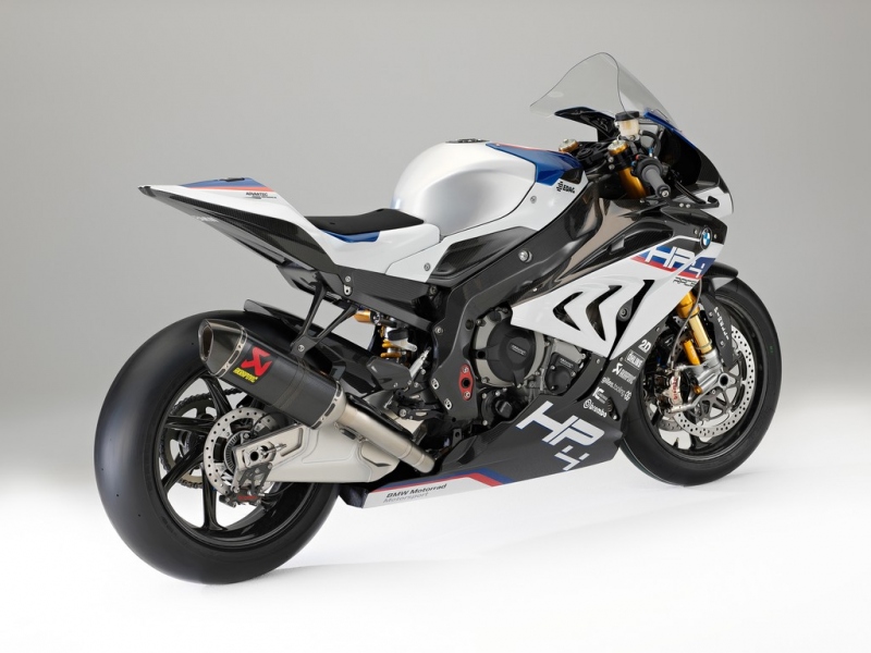 BMW HP4 Race: s čistokrevným závodním motorem - 28 - 1 BMW HP4 Race34