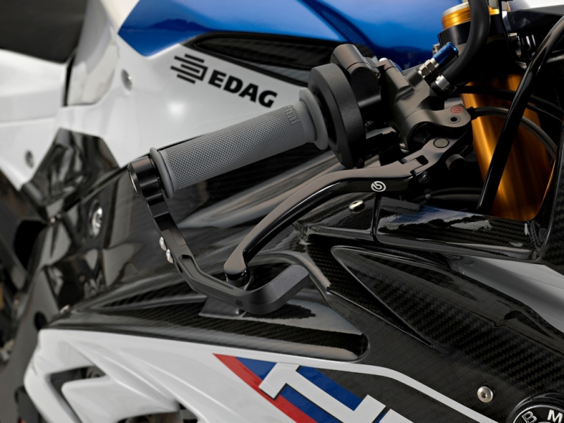 BMW HP4 Race: s čistokrevným závodním motorem - 12 - 1 BMW HP4 Race43