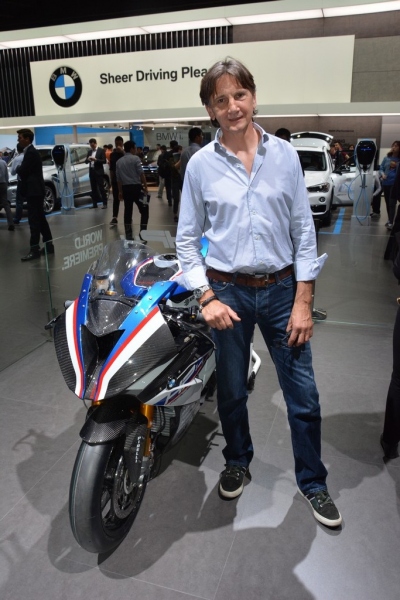 BMW HP4 Race: s čistokrevným závodním motorem - 47 - 3 BMW HP4 Race 1Shanghai (4)
