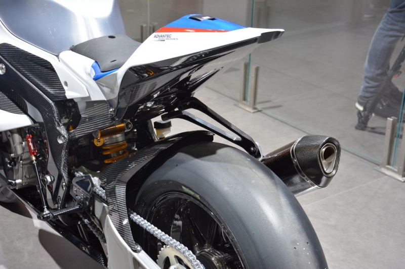 BMW HP4 Race: s čistokrevným závodním motorem - 50 - 2 BMW HP4 Race Shanghai12