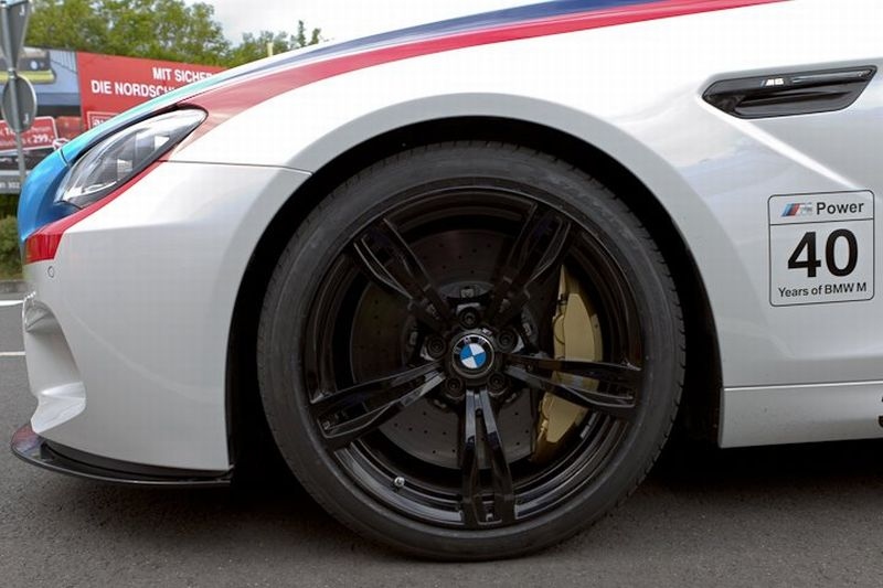 MotoGP: nový Safety Car od BMW - 2 - BMW_M6_MotoGP_Safety_Car_04_800_600