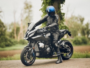 BMW M 1000 XR: prototyp sportovně-cestovního motocyklu