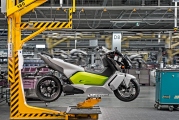 1 BMW Motorrad tovarna Berlin (25)