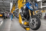 1 BMW Motorrad tovarna Berlin (27)
