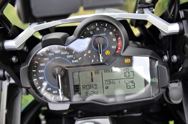 Test BMW R1200GS Rallye: polňačky a šotolina - 40 - 1 BMW R 1200 GS Rallye test (44)