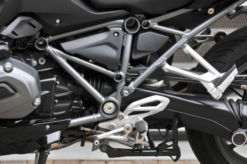 Test BMW R 1200 RS: typické BMW - 16 - 1 BMW R 1200 RS test08
