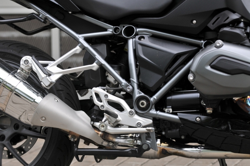 Test BMW R 1200 RS: typické BMW - 30 - 2 BMW R 1200 RS test29