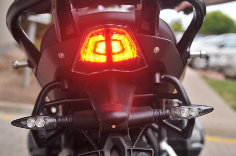 Test BMW R 1200 RS: typické BMW - 46 - 3 BMW R 1200 RS test45
