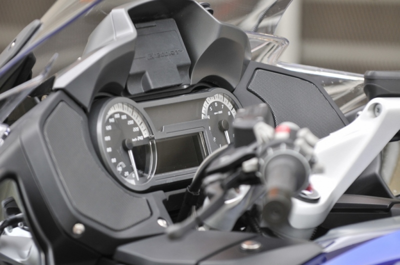 Test BMW R 1200 RT 2015: první třídou s dvouválcem - 34 - 3 BMW R 1200 RT 2015 test36