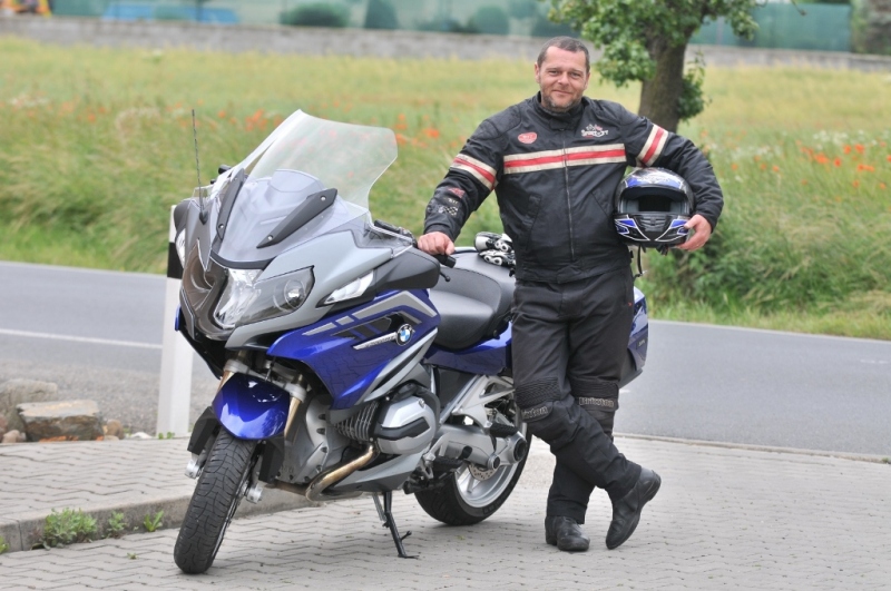 Test BMW R 1200 RT 2015: první třídou s dvouválcem - 6 - 1 BMW R 1200 RT 2015 test02