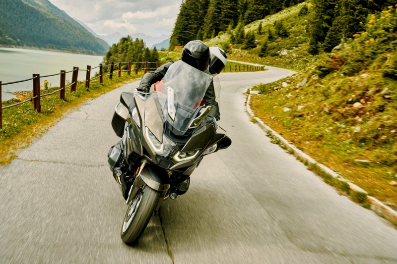 BMW R 1250 RT 2021: s novým displejem a radarem - 17 - 1 BMW R 1250 RT 2021 (9)